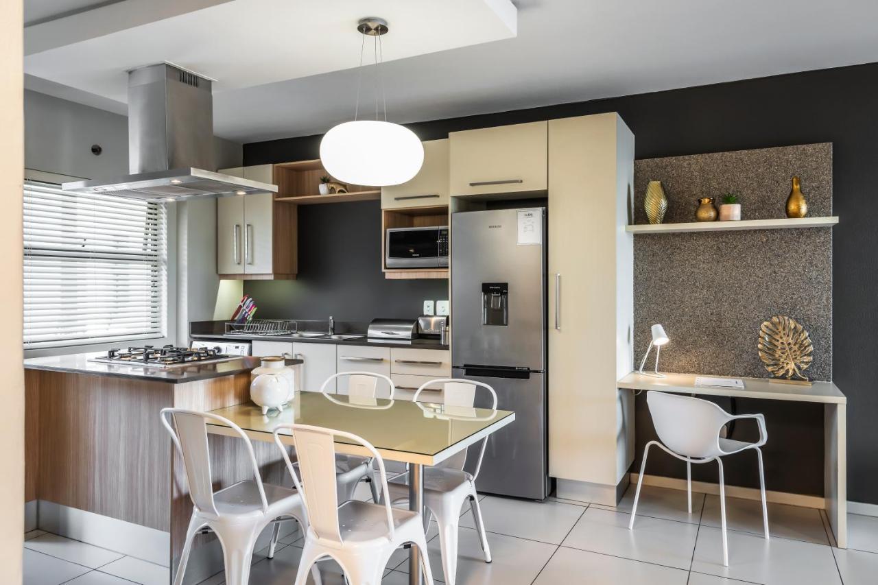 Апартаменти Cag The Hub Bryanston Йоганнесбурґ Екстер'єр фото